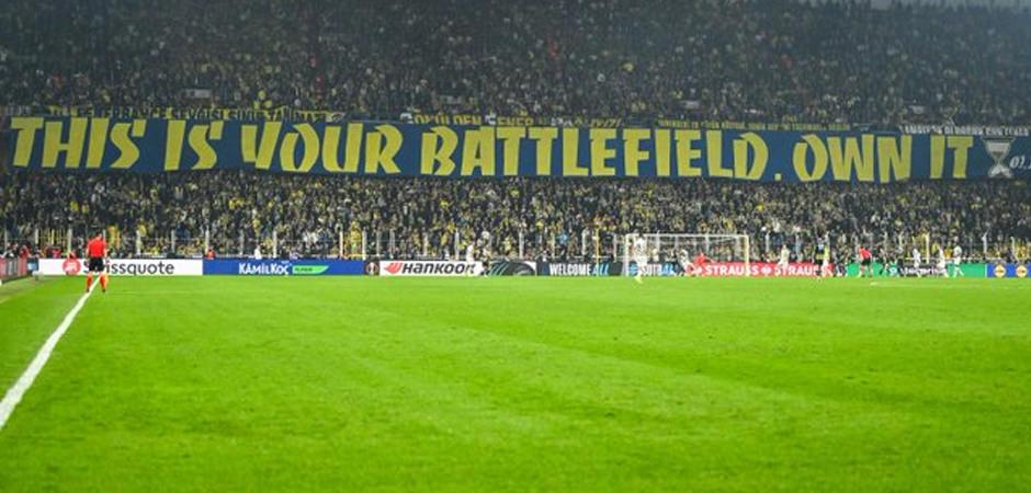 Kadıköy'de maç sonu G.Saray mesajı! Pankart çok konuşuldu