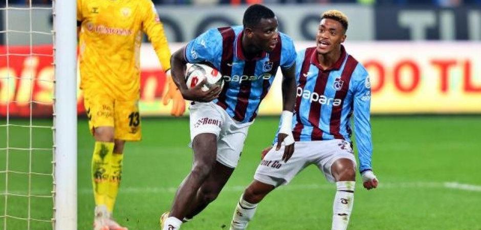 Fırtına ikinci yarıda esti! Dev golcü sahnede