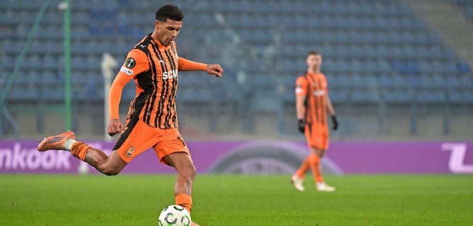 Arda Turan'ın Shakhtar'ı ilk 8'de tur atladı! İşte Konferans liginde tur atlayan takımlar