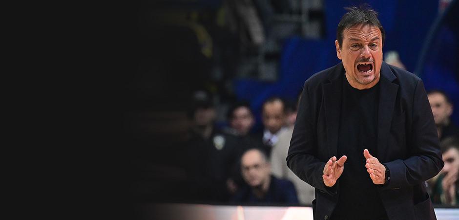 Ergin Ataman'dan Fenerbah&ccedil;e taraftarlarına olay tepki! "10 bin eğitimsiz taraftar"