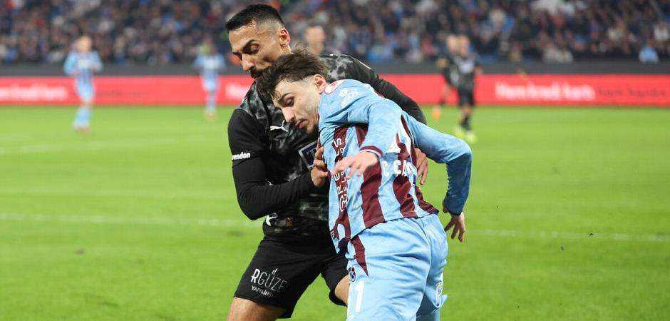 Tek atıp &uuml;&ccedil; aldılar! Trabzonspor evinde yıkıldı