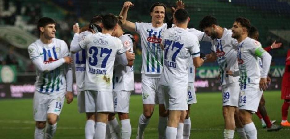 T&uuml;rkiye Kupası'nda 7 goll&uuml; muhteşem ma&ccedil;! Milli oyuncu 4 golle yıldızlaştı