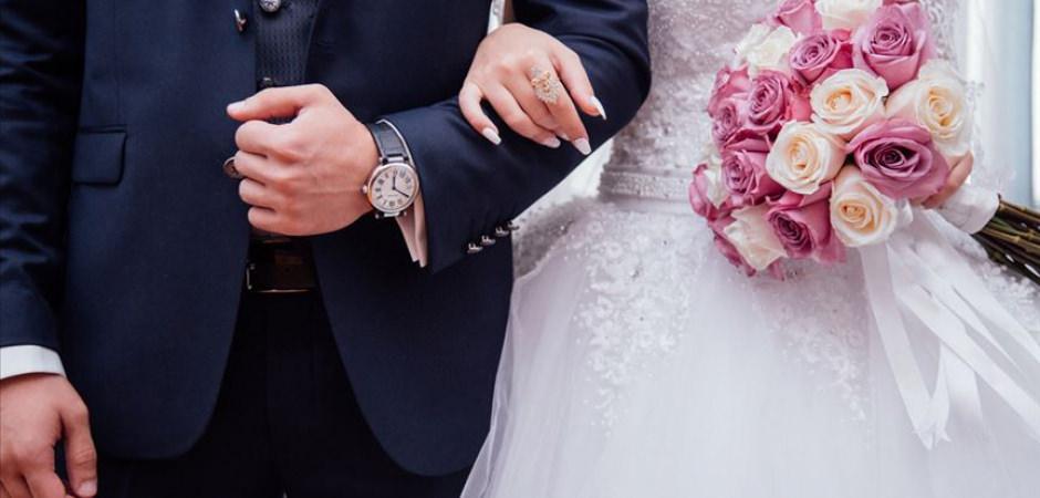 Evlenecek gen&ccedil;lere m&uuml;jde! &Ccedil;ocuk başına 1 yıl erteleme!