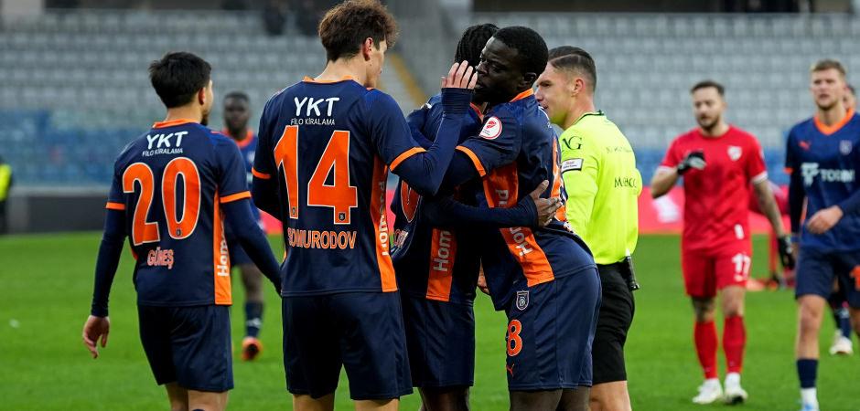 Başakşehir'den kupada net galibiyet