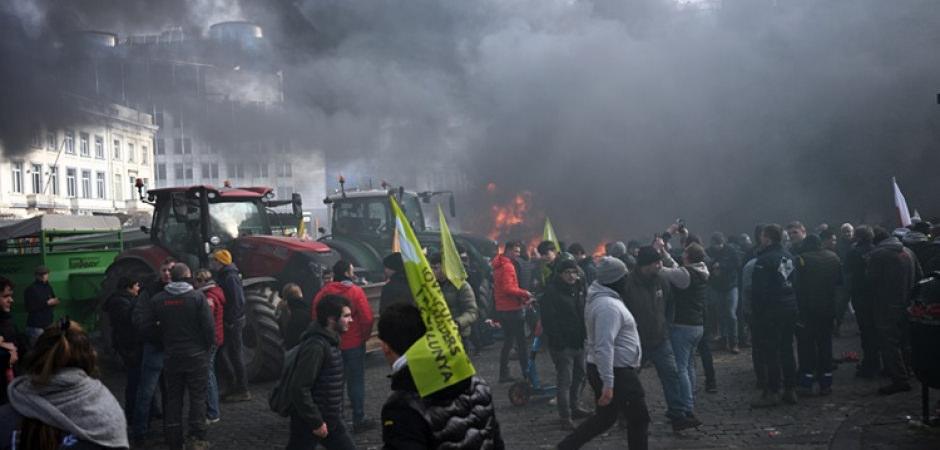 &Ccedil;ift&ccedil;iler ayaklandı! Anlaşmaya tepki b&uuml;y&uuml;yor