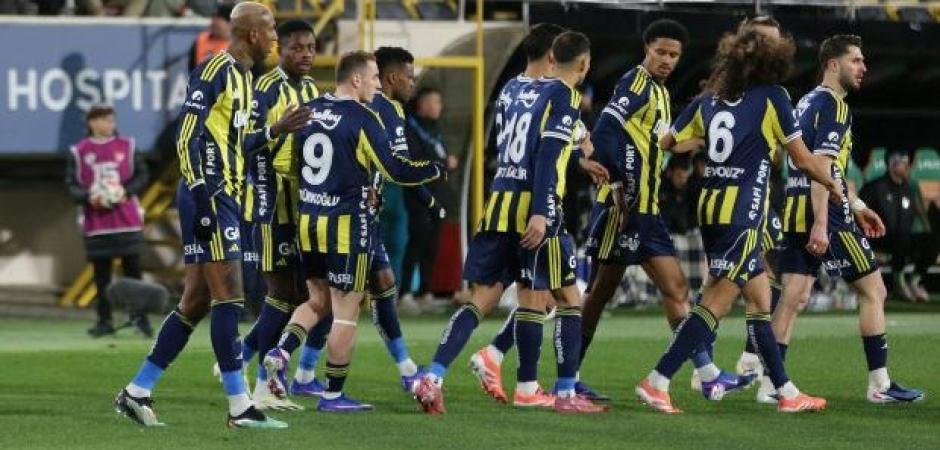 Zirvede fark 1'e d&uuml;şt&uuml;! 5 goll&uuml; d&uuml;elloda son s&ouml;z Talisca'dan