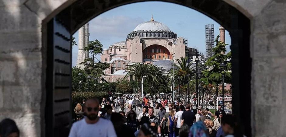 Yerli turist Ocak-Eyl&uuml;l 2025 d&ouml;neminde 469 milyar TL harcadı