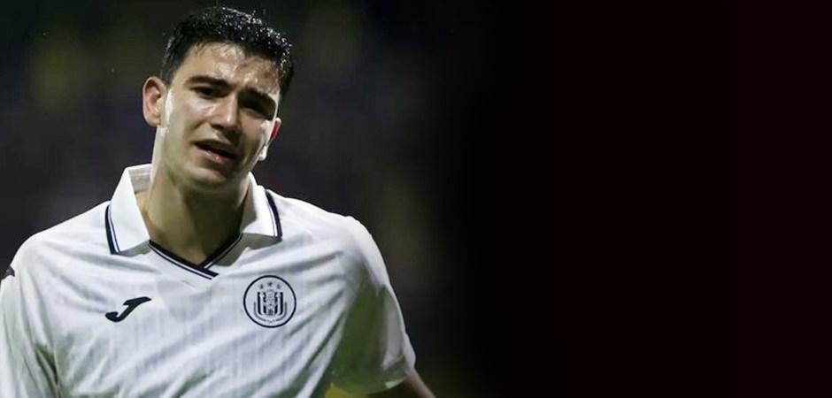 Transferi an meselesiydi: Sakatlanarak oyundan &ccedil;ıktı