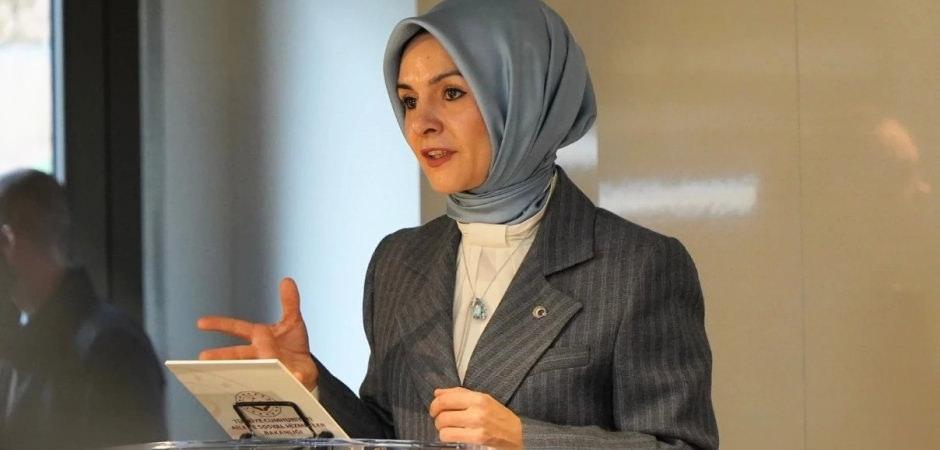 Gen&ccedil; &ccedil;iftlere evlilik yolunda Bakanlık desteği! 9.3 milyar TL kredi verildi