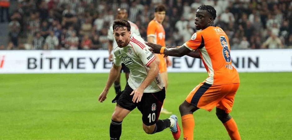 Başakşehir ma&ccedil;ı &ouml;ncesi Toure ve Asllani sevinci!