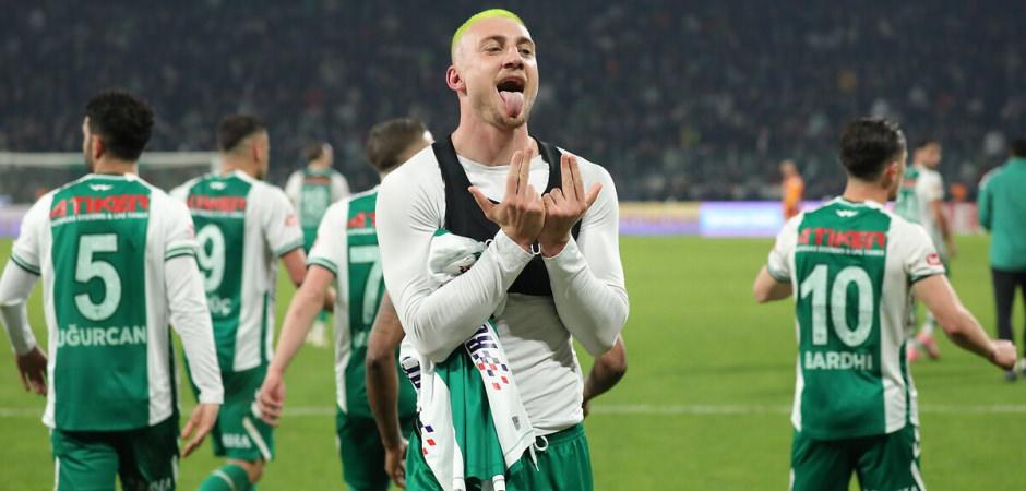 Konyaspor'dan zirveye darbe! Galatasaray 5 dakikada yıkıldı