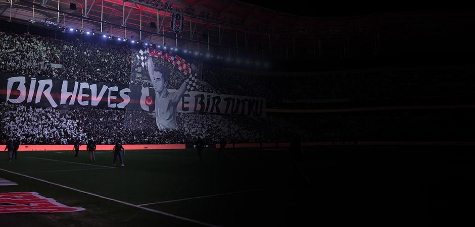 Dolmabah&ccedil;e'de g&ouml;rsel ş&ouml;len! &lsquo;1903&rsquo;ten beri kral biziz'