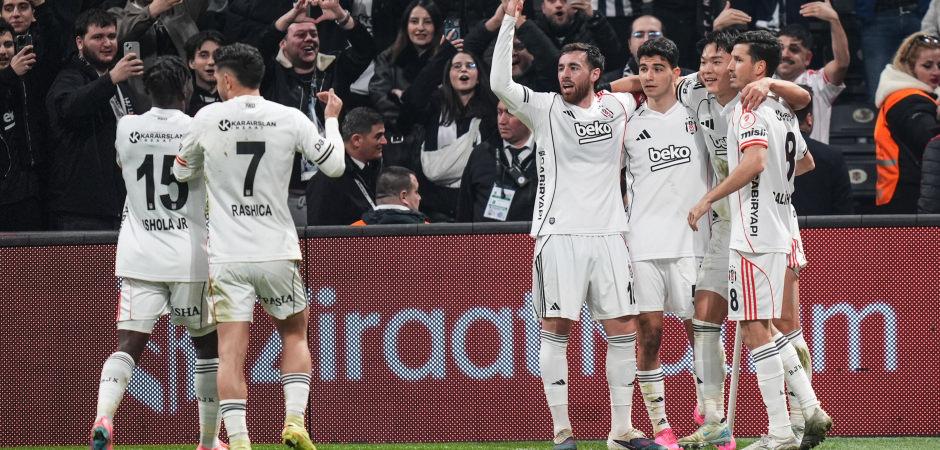 D&ouml;rt d&ouml;rtl&uuml;k Beşiktaş! Kartal T&uuml;rkiye Kupası'nda &ccedil;eyrek finalde