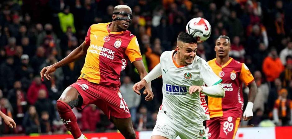 Galatasaray'da kupa ma&ccedil;ına 'Beşiktaş' rotasyonu!