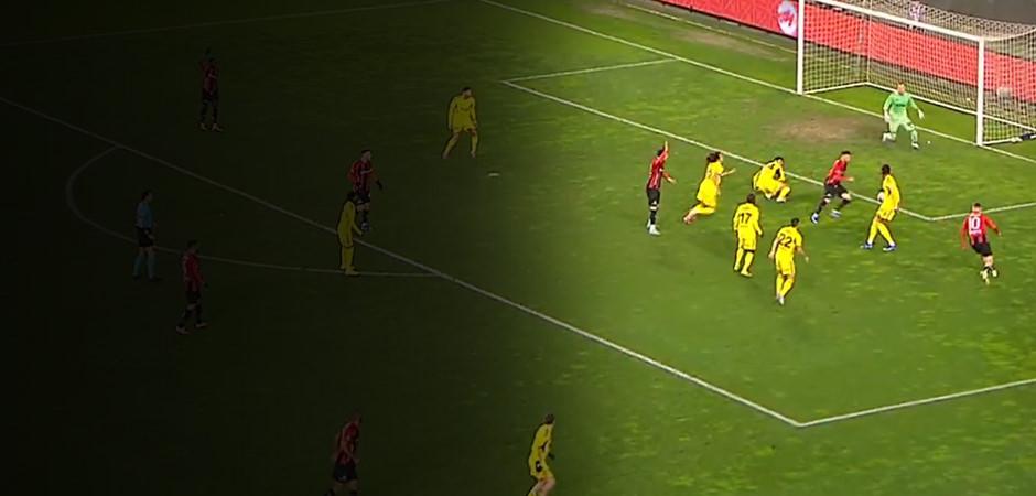 Gaziantep FK-F.Bah&ccedil;e ma&ccedil;ında 3. dakikada atılan gol iptal edildi! 