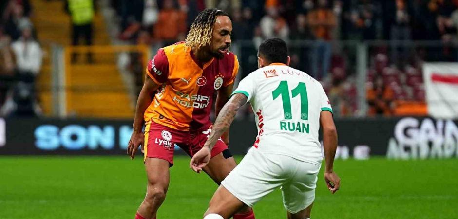 Taraftarın merakla beklediği isme şans! İşte muhtemel 11'ler