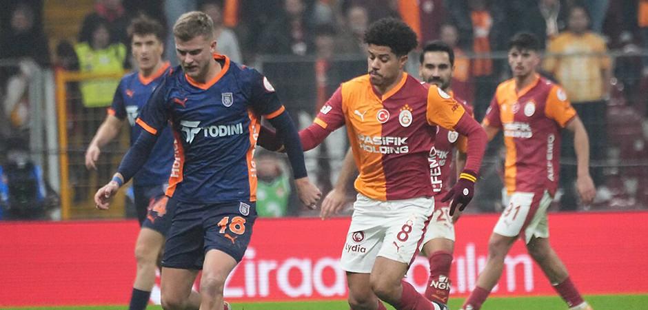 Aslan puan farkını a&ccedil;mak istiyor! Galatasaray-Başakşehir muhtemel 11'ler