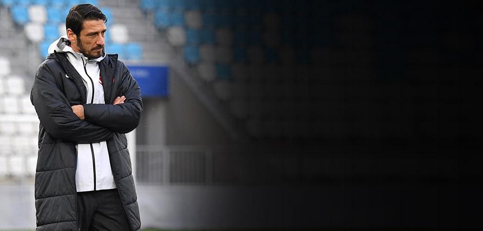 Egemen Korkmaz, ma&ccedil; esnasında yere yığıldı! Hırvatistan'da hastaneye kaldırıldı