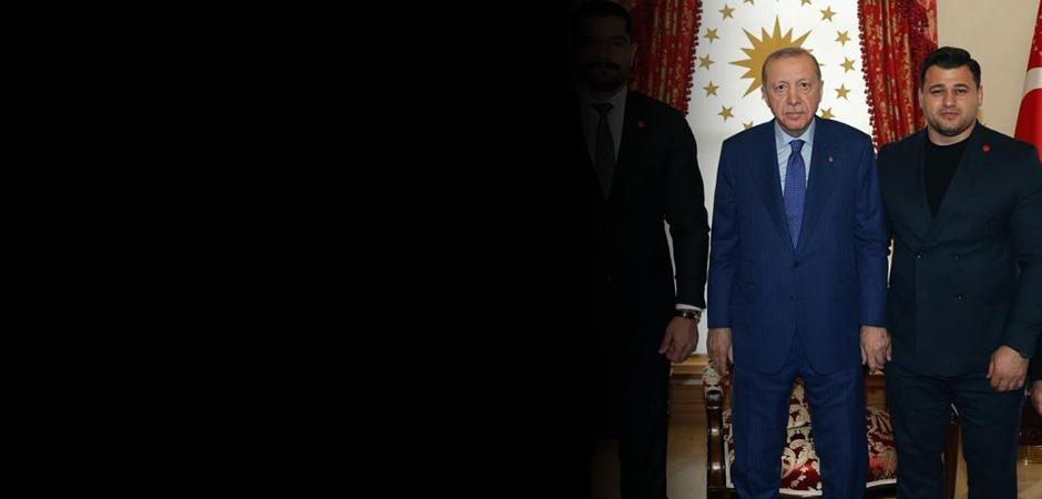 Şampiyon g&uuml;reş&ccedil;i Rıza Kayaalp'ten Cumhurbaşkanı Erdoğan'a rekor s&ouml;z&uuml;