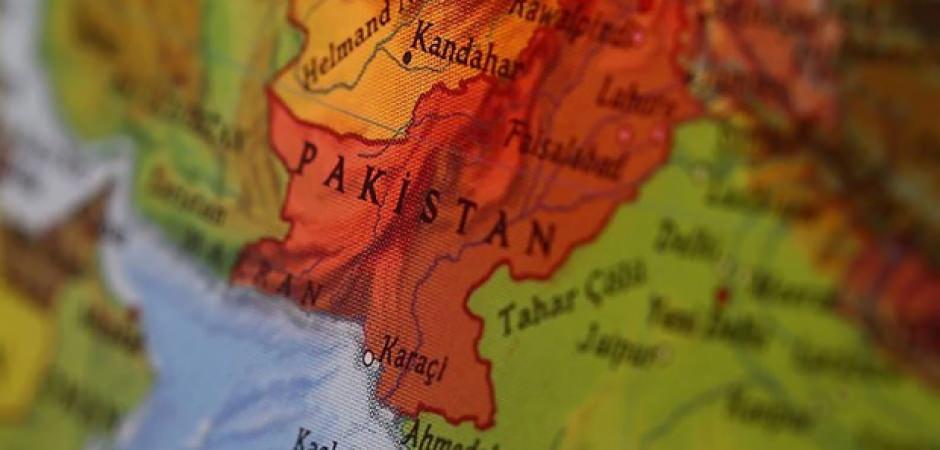 Orta Doğu'daki savaş, Pakistan'da benzin fiyatlarını vurdu! Y&uuml;zde 54 arttı