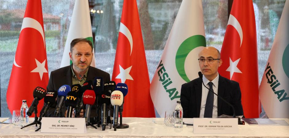 T&uuml;rkiye, haftayı 6 g&uuml;n yaşıyor: Sosyal medya kullanım s&uuml;resi dikkat &ccedil;ekti