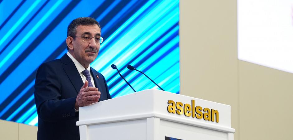 Savunmada 100 milyar dolarlık dev portf&ouml;y! Cevdet Yılmaz rakamları a&ccedil;ıkladı