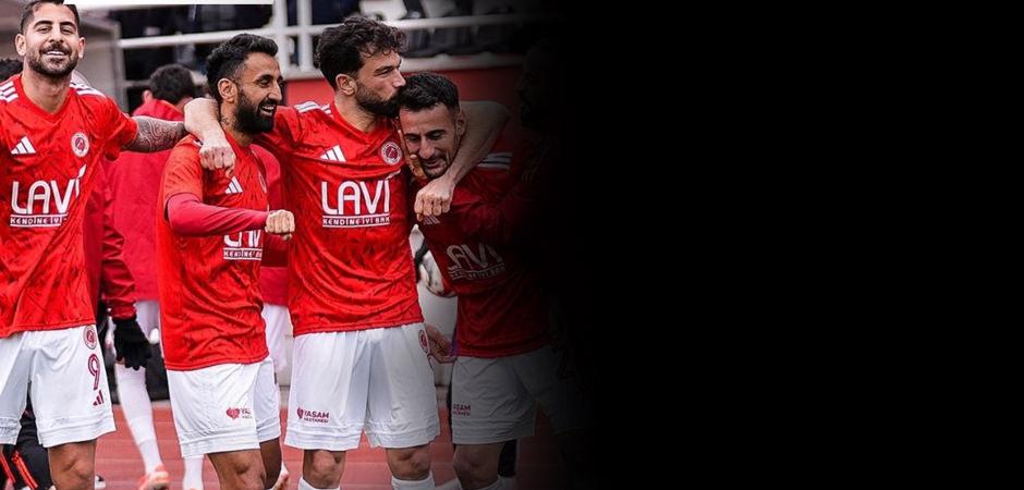 Eski Beşiktaşlı gol attı! 1. Lig'e &ccedil;ıkan ilk takım belli oldu