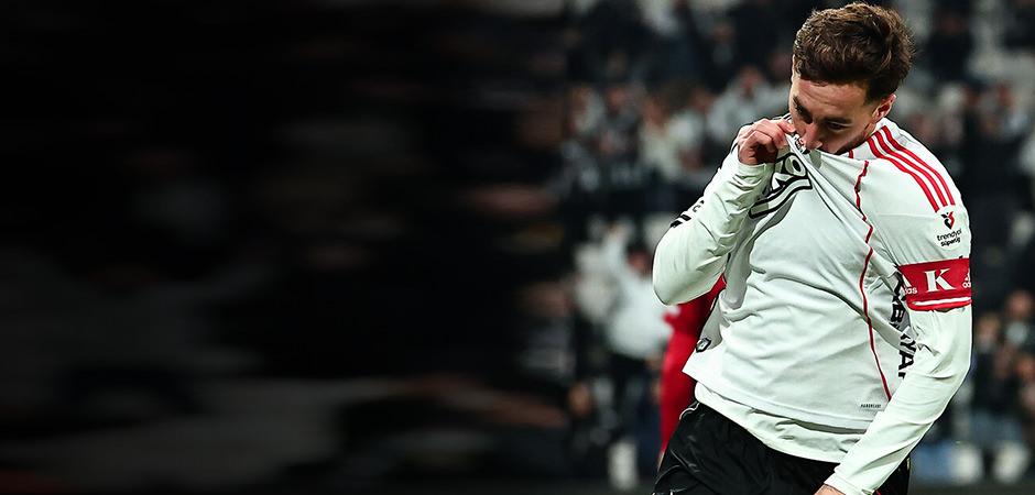 Rakip hoca bile hayran kaldı! Orkun K&ouml;k&ccedil;&uuml;'den olağan&uuml;st&uuml; performans