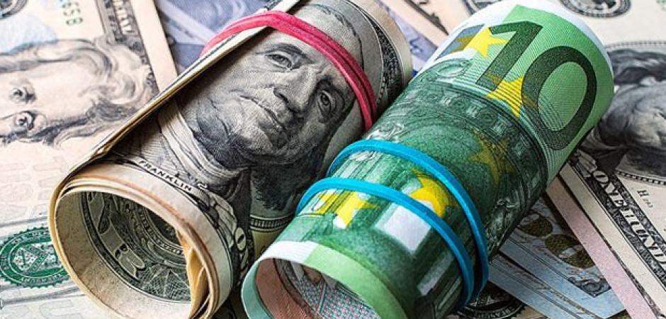 Dolar ve Euro'da g&uuml;n&uuml;n ilk fiyatları!
