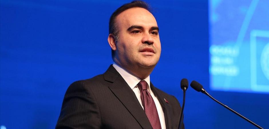 80 yıllık d&uuml;zen tarih oluyor! Bakan Kacır d&uuml;nyadaki b&uuml;y&uuml;k değişimi duyurdu