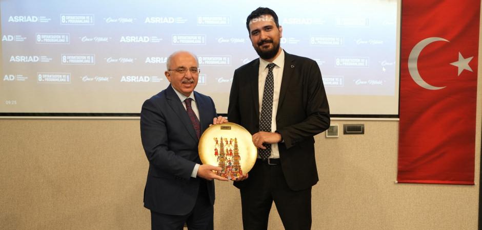 ASRİAD&rsquo;dan &Ccedil;alıştay&rsquo;da kritik yol haritası: &ldquo;Zor zamanda iş &uuml;retmek&rdquo; vurgusu