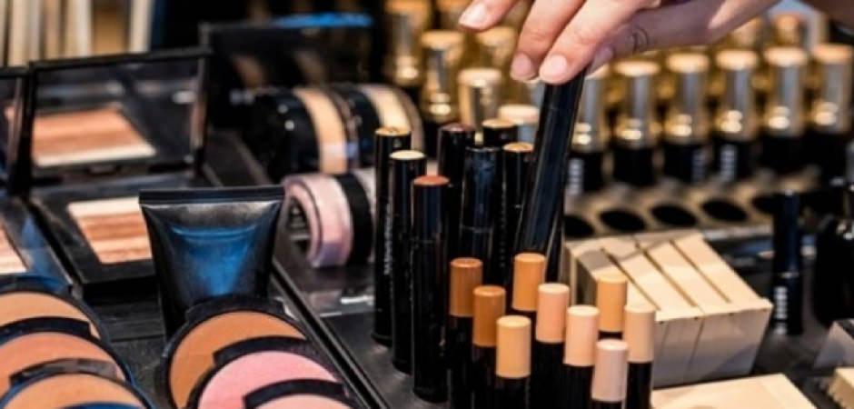 Kozmetik devi duyurdu! 10 bin kişiyi işten &ccedil;ıkartacak