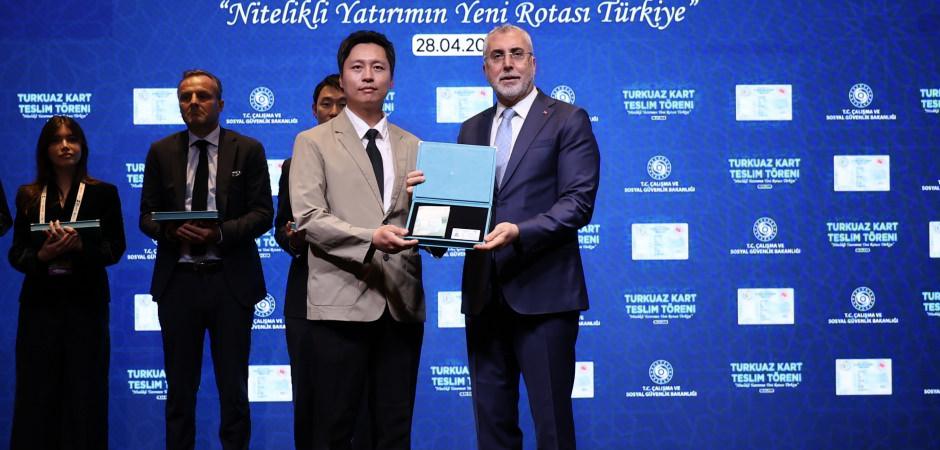 T&uuml;rkiye&rsquo;den dev yatırımcılara "s&uuml;resiz" davet:  22 isme prestijli anahtar verildi!