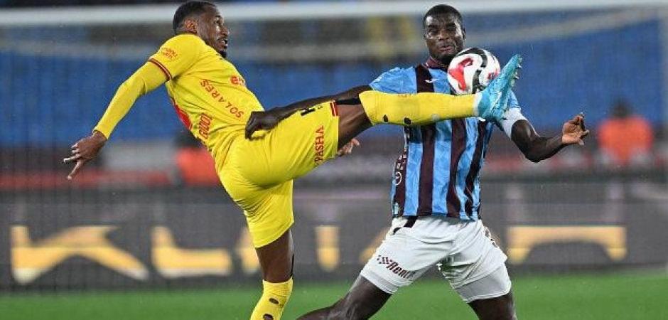 10 kişilik Fırtına 1 puanı 90+3'te kurtardı! İkincilik zora girdi