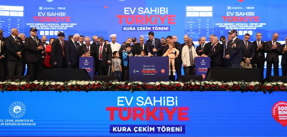 Y&uuml;zyılın Projesinde dev adım! Bakan Kurum İstanbul i&ccedil;in m&uuml;jdeyi verdi 