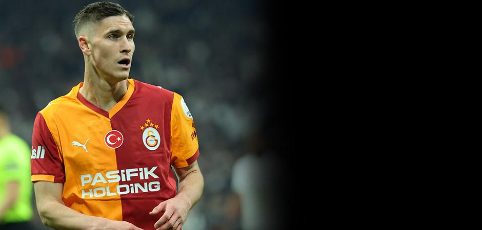 Galatasaray'ın yıldız futbolcusu sakatlığı nedeniyle &uuml;lkesinin kadrosundan &ccedil;ıkartıldı!