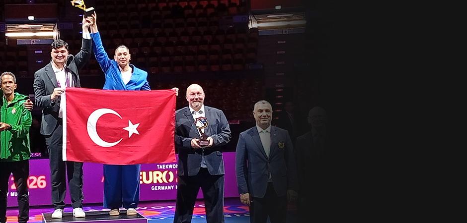 Bayrağımız zirvede yer aldı! Milli Takım, Avrupa şampiyonu