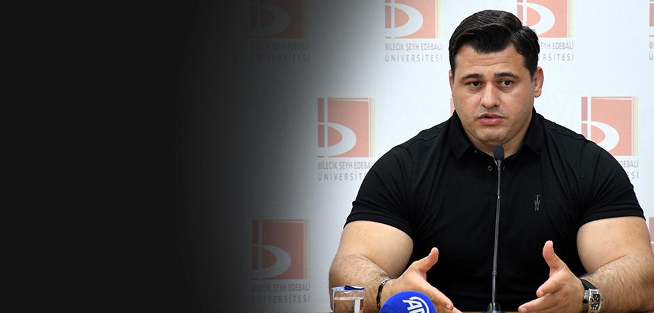 Rıza Kayaalp:  Allah bize b&uuml;y&uuml;k işler yapmayı nasip etti