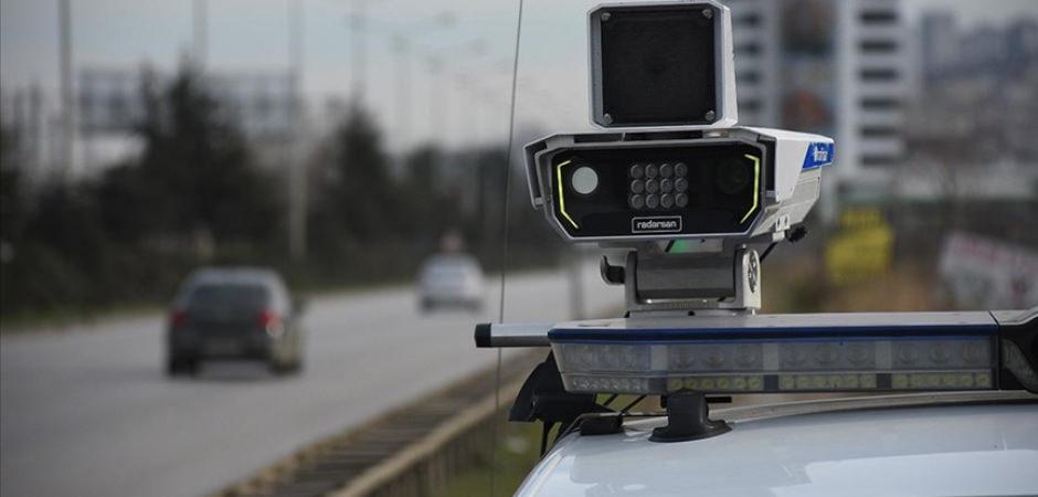 Bayram tatilinde yola &ccedil;ıkacaklar dikkat! EGM radar sayısını artırdı: İşte &ouml;denecek cezalar