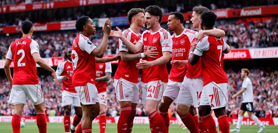Arsenal 22 yıl sonra şampiyon oldu