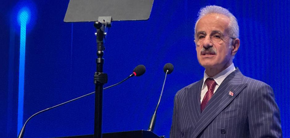 Bakan Uraloğlu'ndan 'Y&uuml;kselen T&uuml;rkiye Zirveleri'nde 5G ve yapay zeka a&ccedil;ıklaması