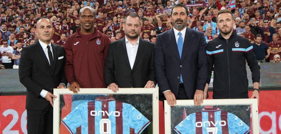 Trabzonspor final &ouml;ncesi iki oyuncuya veda etti