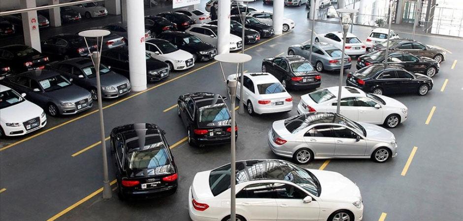 Otomobil ve hafif ticari ara&ccedil; pazarı yılın ilk 5 ayında y&uuml;zde 7,4 daraldı