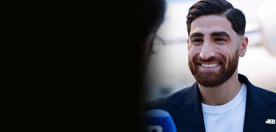 İran D&uuml;nya Kupası i&ccedil;in Meksika'da! T&uuml;m d&uuml;nya futbolcuların rozetini konuşuyor