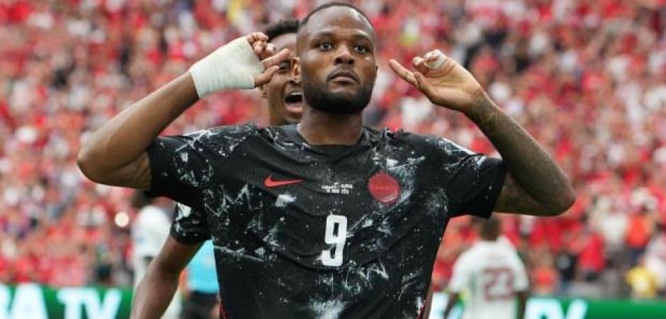 D&uuml;nya Kupası'nda g&ouml;vde g&ouml;sterisi! Tarihlerindeki ilk zafer 6-0'la geldi