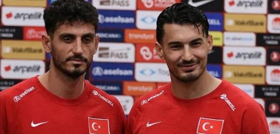 Milli yıldız 'Her zaman arkamızda' diyerek eleştirilerin hedefindeki isme destek oldu