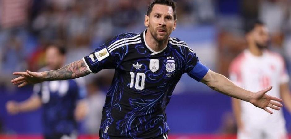 Messi bir rekor daha kırdı! Arjantin'den 3 goll&uuml; net zafer