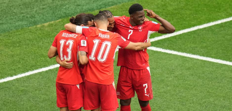 İsvi&ccedil;re, Kanada'yı devirdi! İki takım da son 32'ye turladı