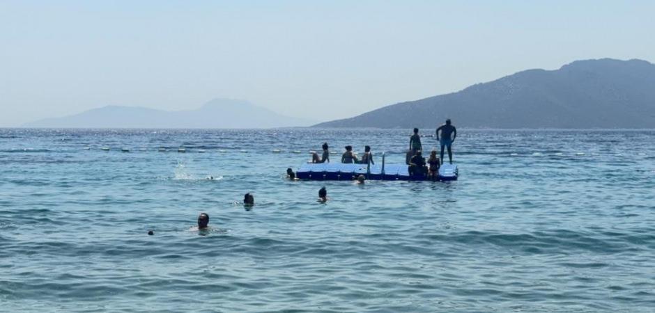Okullar kapandı, Bodrum sahilleri doldu
