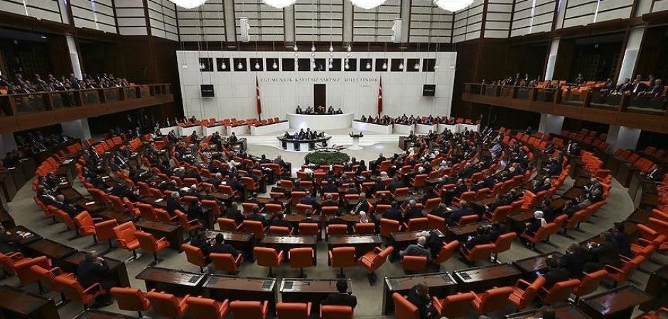 Milyonların g&ouml;z&uuml; TBMM'de: Ehliyetten emekli maaşına, PTT'den havacılığa her şey değişiyor!